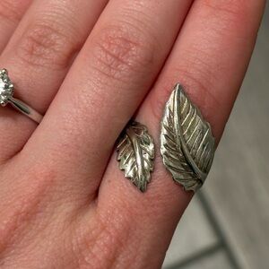 Leaf ring